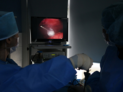 복강경 시술 환경 이미지